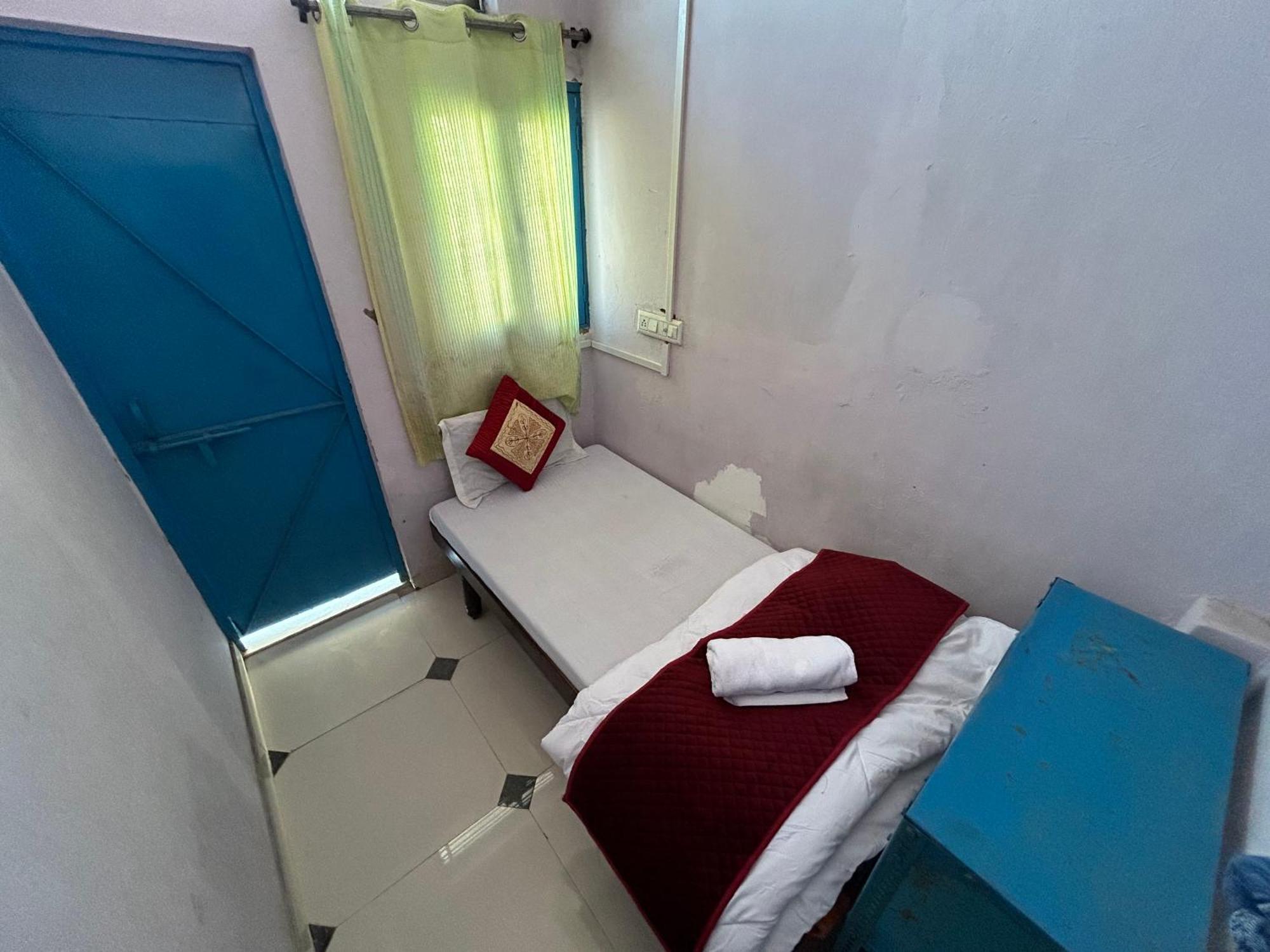 Ashish Guest House, Goverdhan Vilas Udajpur Exteriér fotografie